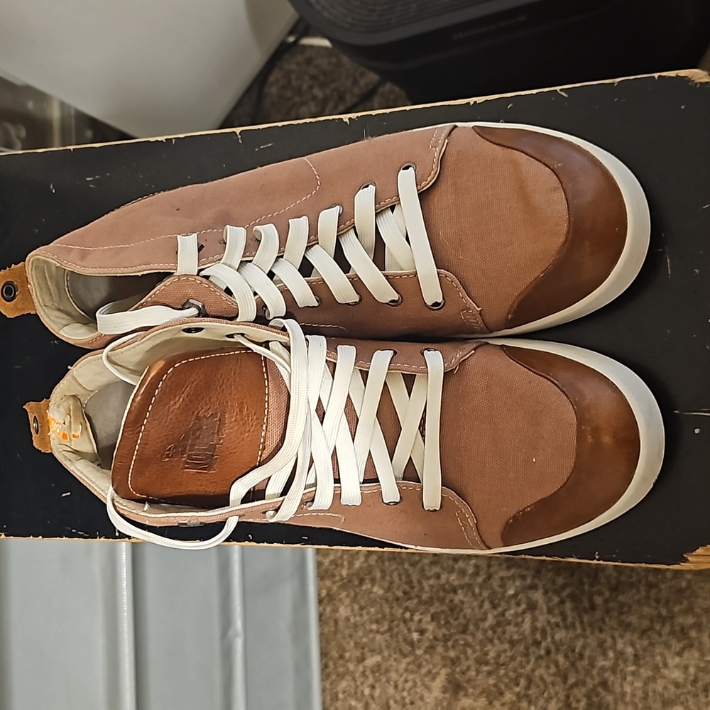 Kodiak sneakers